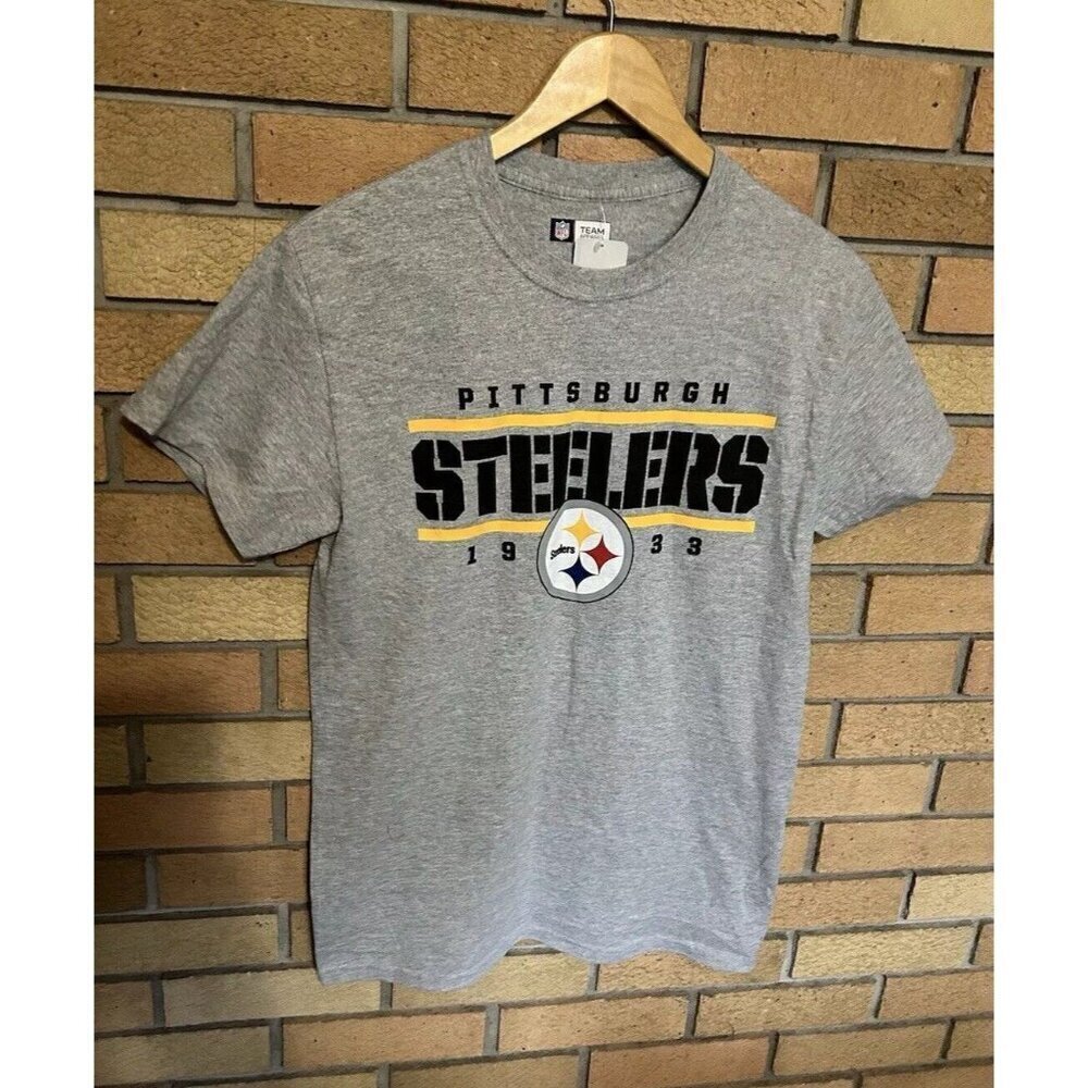 NWT Pittsburgh Steelers NFL Team Apparel Short Sleeve Unisex Adult Size Small